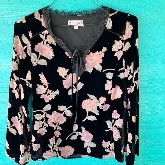 NANETTE LEPORE BLACK VELVET FLORAL BURNOUT LS BLOUSE BELL SLEEVES SIZE XS NWT - Picture 8 of 11